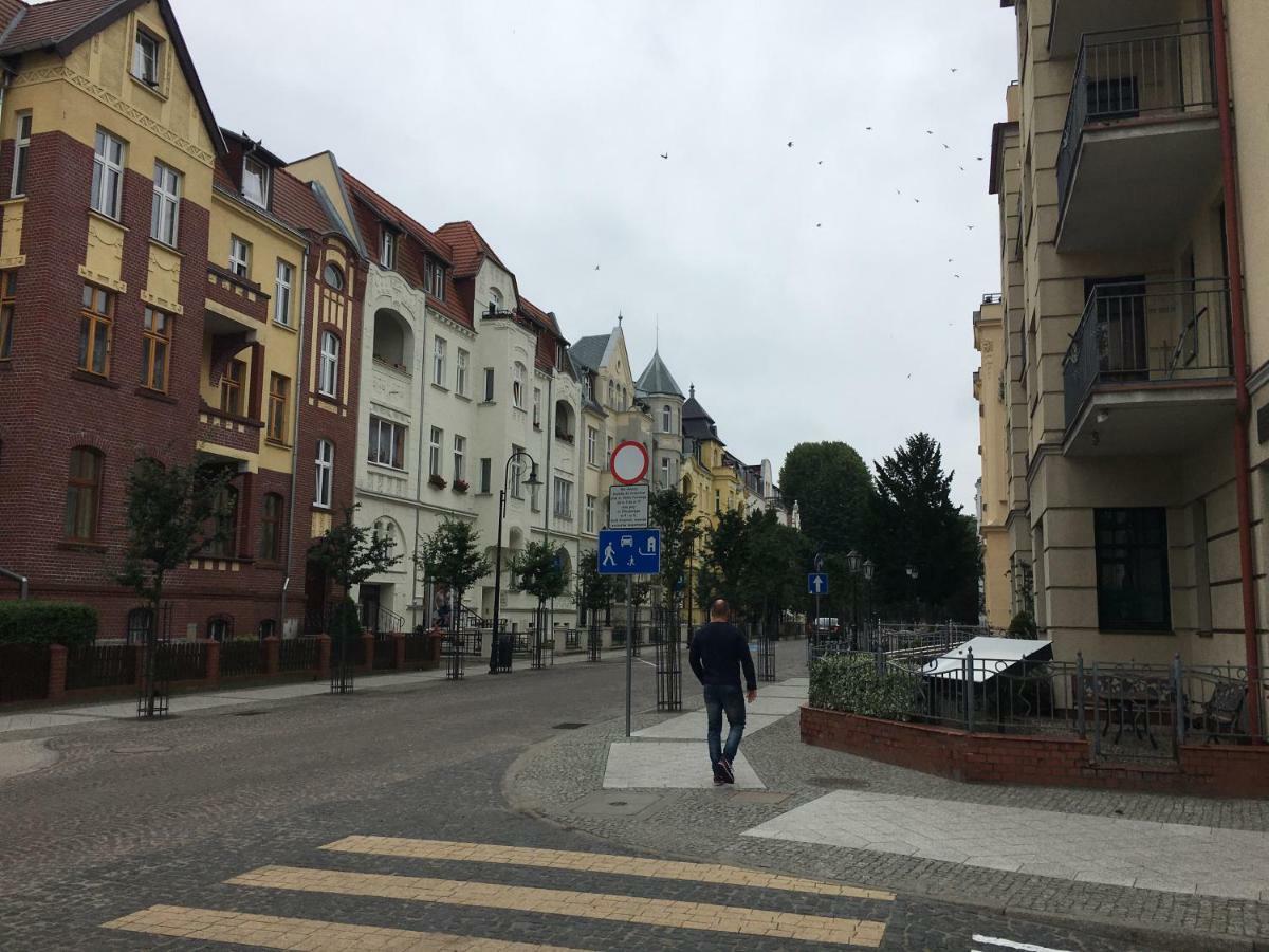 Przedwojenna Kamienica Lejlighed Świnoujście  Eksteriør billede